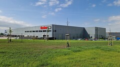 Holubice - Logistick&eacute; haly